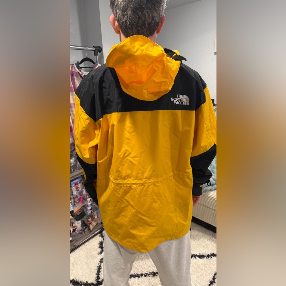 The North Face Gore-Tex Shell Jacket Yellow Black Men’s XL - Picture 8 of 17